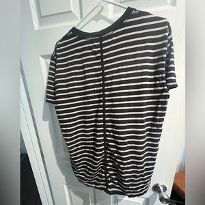 Lululemon women’s striped tee